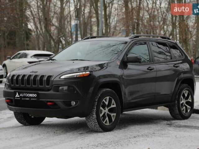 Сірий Джип Cherokee, об'ємом двигуна 3.24 л та пробігом 192 тис. км за 16500 $, фото 1 на Automoto.ua