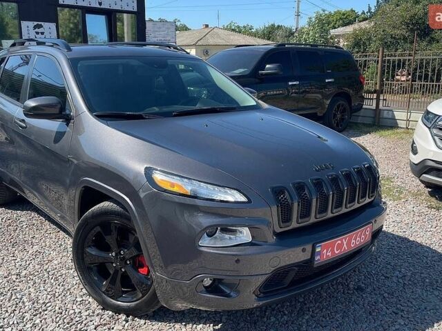Сірий Джип Cherokee, об'ємом двигуна 2.4 л та пробігом 169 тис. км за 11999 $, фото 1 на Automoto.ua
