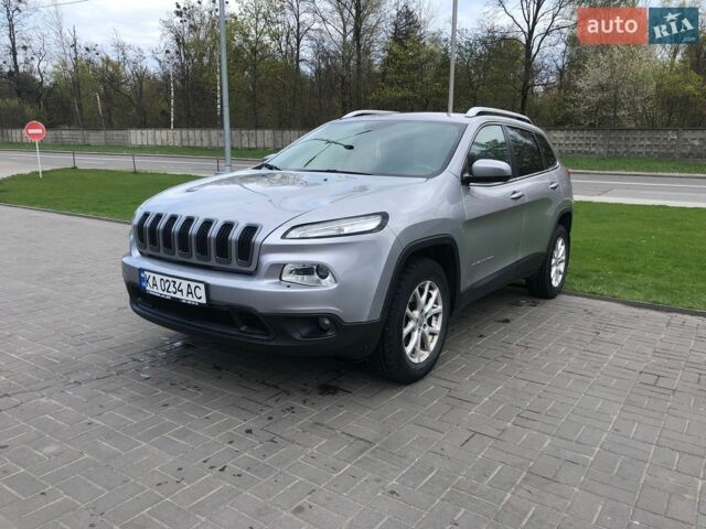 Серый Джип Чероки, объемом двигателя 3.24 л и пробегом 164 тыс. км за 13500 $, фото 1 на Automoto.ua