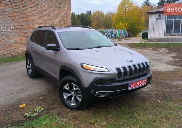 Сірий Джип Cherokee, об'ємом двигуна 3.24 л та пробігом 76 тис. км за 18000 $, фото 1 на Automoto.ua