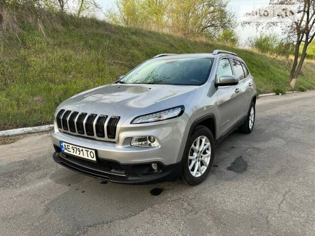 Сірий Джип Cherokee, об'ємом двигуна 2.36 л та пробігом 92 тис. км за 13800 $, фото 1 на Automoto.ua