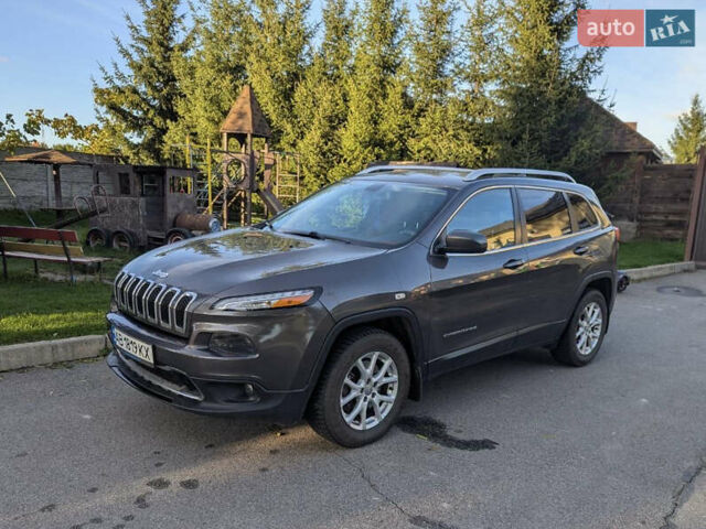 Серый Джип Чероки, объемом двигателя 2.36 л и пробегом 140 тыс. км за 16300 $, фото 1 на Automoto.ua