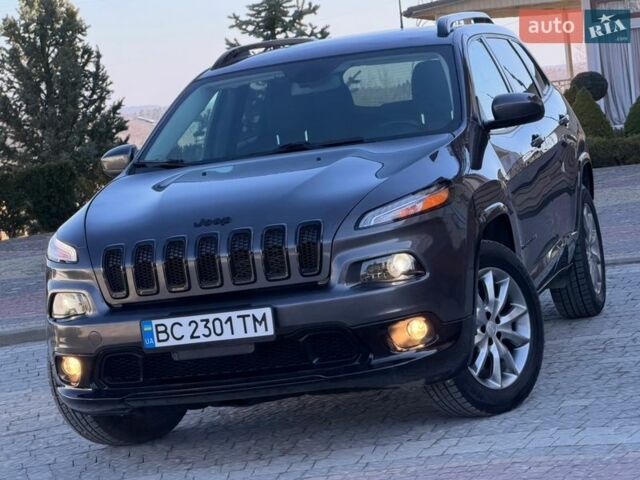 Сірий Джип Cherokee, об'ємом двигуна 2.36 л та пробігом 187 тис. км за 13400 $, фото 1 на Automoto.ua