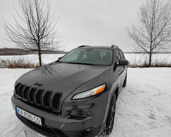 Сірий Джип Cherokee, об'ємом двигуна 2.4 л та пробігом 79 тис. км за 16900 $, фото 1 на Automoto.ua