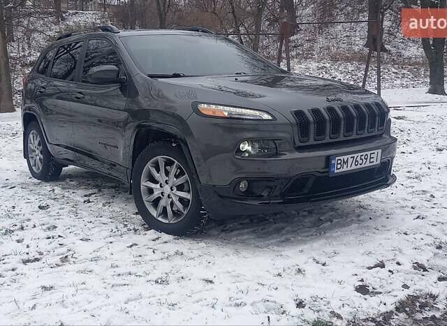 Сірий Джип Cherokee, об'ємом двигуна 2.4 л та пробігом 158 тис. км за 15900 $, фото 1 на Automoto.ua