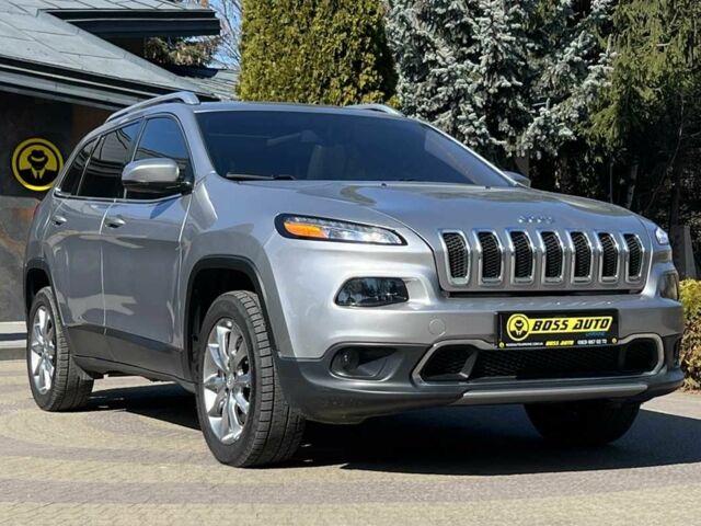 Сірий Джип Cherokee, об'ємом двигуна 2.4 л та пробігом 162 тис. км за 12750 $, фото 1 на Automoto.ua