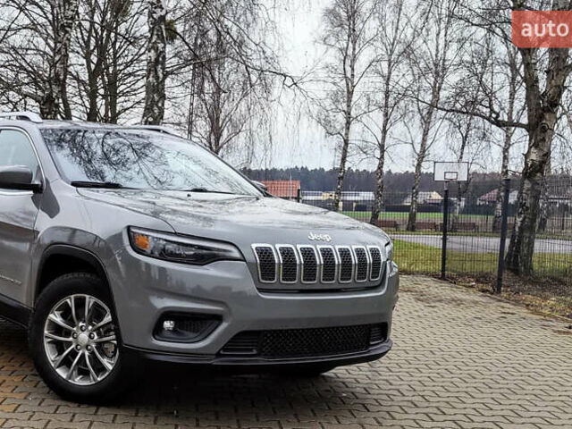 Сірий Джип Cherokee, об'ємом двигуна 2.36 л та пробігом 140 тис. км за 16200 $, фото 1 на Automoto.ua