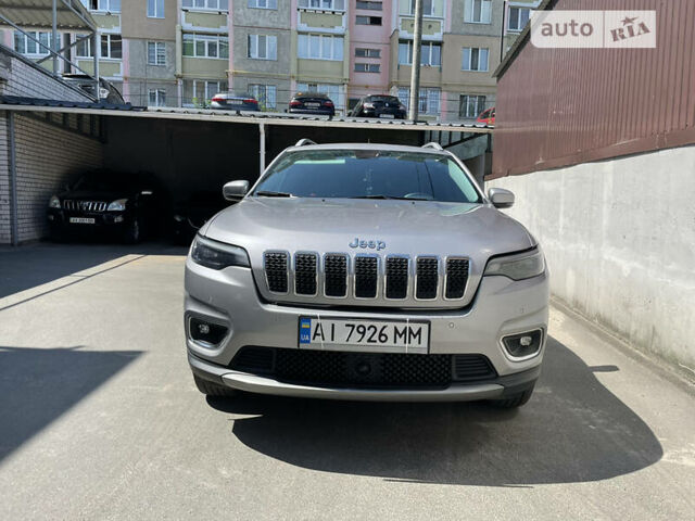 Сірий Джип Cherokee, об'ємом двигуна 3.2 л та пробігом 112 тис. км за 23800 $, фото 1 на Automoto.ua