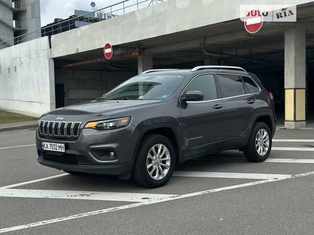 Сірий Джип Cherokee, об'ємом двигуна 2.36 л та пробігом 114 тис. км за 18999 $, фото 1 на Automoto.ua