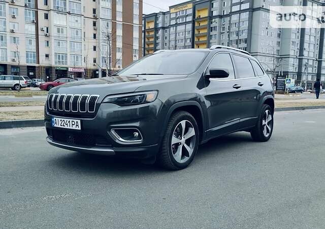 Сірий Джип Cherokee, об'ємом двигуна 3.24 л та пробігом 59 тис. км за 20600 $, фото 1 на Automoto.ua