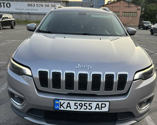 Серый Джип Чероки, объемом двигателя 3.24 л и пробегом 86 тыс. км за 22999 $, фото 1 на Automoto.ua