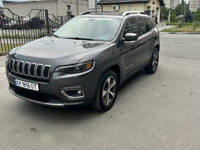 Сірий Джип Cherokee, об'ємом двигуна 3.2 л та пробігом 126 тис. км за 20800 $, фото 1 на Automoto.ua