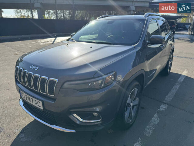 Серый Джип Чероки, объемом двигателя 3.24 л и пробегом 127 тыс. км за 22000 $, фото 1 на Automoto.ua