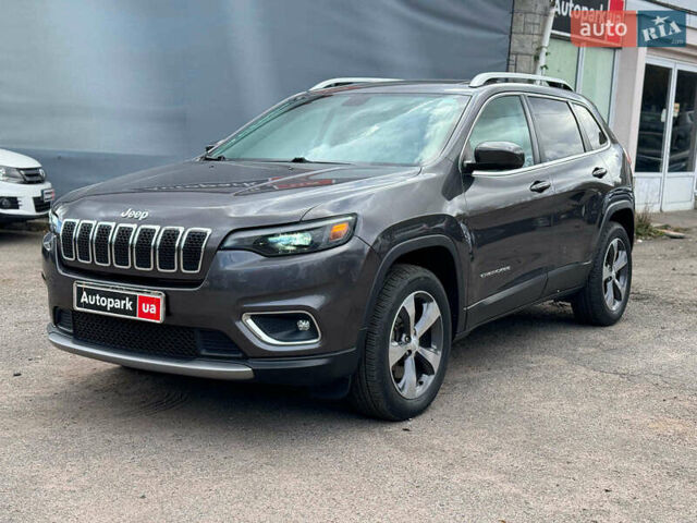 Серый Джип Чероки, объемом двигателя 3.2 л и пробегом 108 тыс. км за 21290 $, фото 1 на Automoto.ua