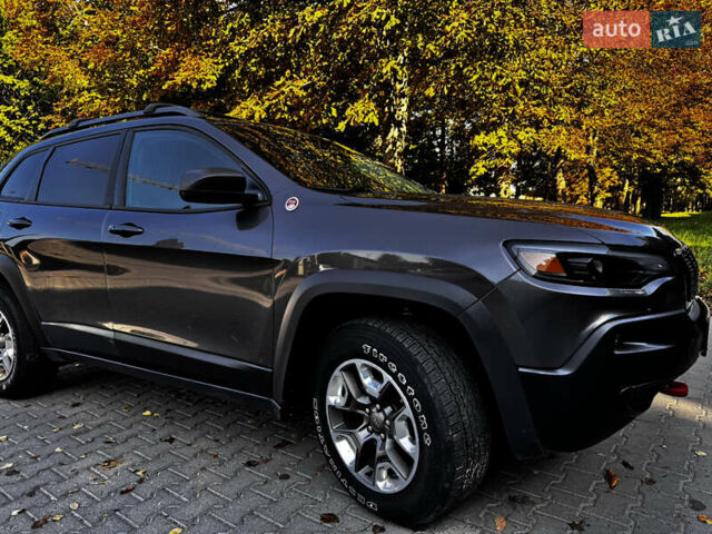 Сірий Джип Cherokee, об'ємом двигуна 3.24 л та пробігом 240 тис. км за 16000 $, фото 1 на Automoto.ua
