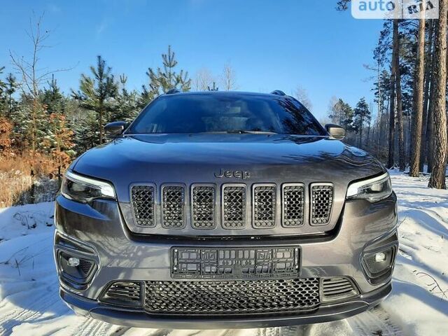 Сірий Джип Cherokee, об'ємом двигуна 2 л та пробігом 17 тис. км за 27500 $, фото 1 на Automoto.ua