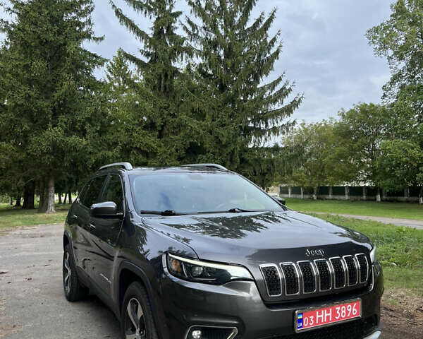 Серый Джип Чероки, объемом двигателя 3.2 л и пробегом 225 тыс. км за 15000 $, фото 1 на Automoto.ua