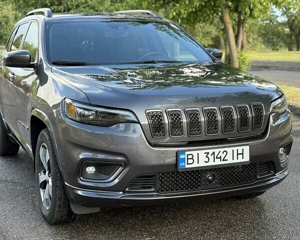 Сірий Джип Cherokee, об'ємом двигуна 3.24 л та пробігом 11 тис. км за 24499 $, фото 1 на Automoto.ua