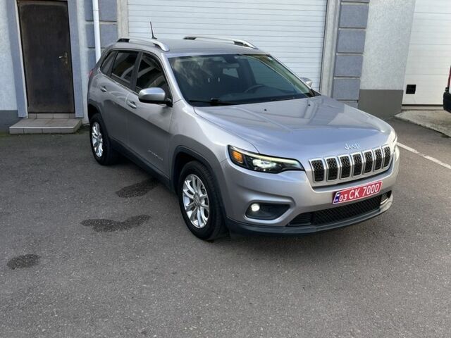 Серый Джип Чероки, объемом двигателя 2.4 л и пробегом 103 тыс. км за 15950 $, фото 1 на Automoto.ua