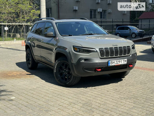 Сірий Джип Cherokee, об'ємом двигуна 3.24 л та пробігом 95 тис. км за 20900 $, фото 1 на Automoto.ua