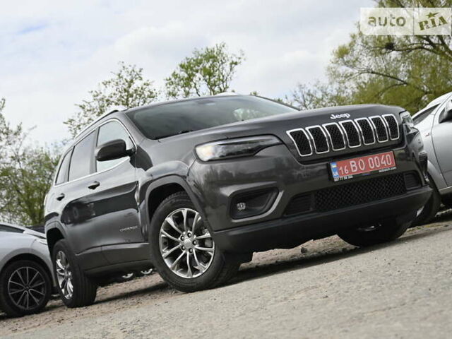 Сірий Джип Cherokee, об'ємом двигуна 3.24 л та пробігом 54 тис. км за 18400 $, фото 1 на Automoto.ua