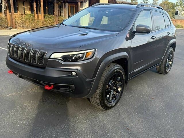 Сірий Джип Cherokee, об'ємом двигуна 3.2 л та пробігом 46 тис. км за 10300 $, фото 1 на Automoto.ua