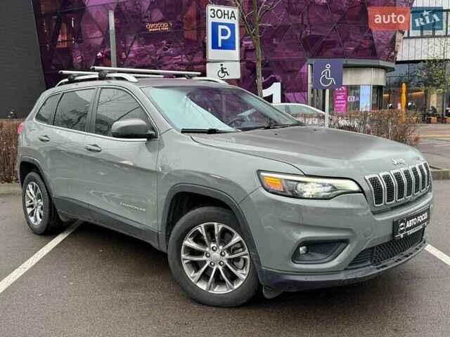 Серый Джип Чероки, объемом двигателя 2.36 л и пробегом 90 тыс. км за 16990 $, фото 1 на Automoto.ua