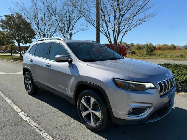 Серый Джип Чероки, объемом двигателя 3.2 л и пробегом 37 тыс. км за 9000 $, фото 1 на Automoto.ua