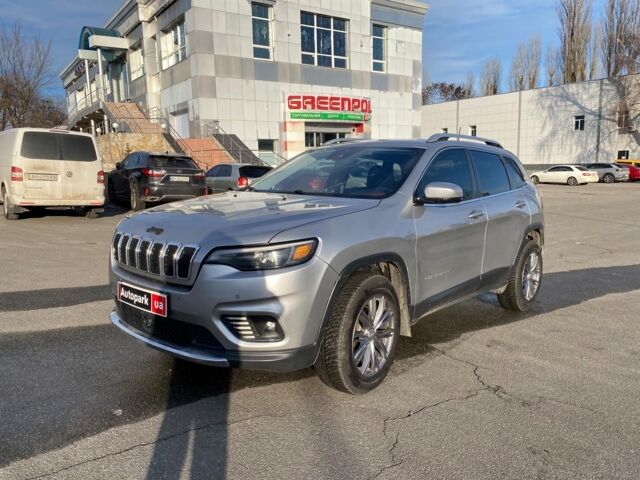 Сірий Джип Cherokee, об'ємом двигуна 2 л та пробігом 101 тис. км за 17490 $, фото 1 на Automoto.ua