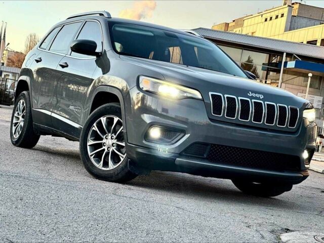 Сірий Джип Cherokee, об'ємом двигуна 2.4 л та пробігом 140 тис. км за 16500 $, фото 1 на Automoto.ua