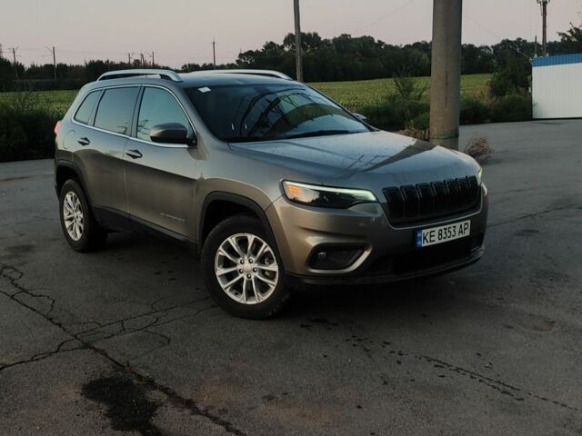 Серый Джип Чероки, объемом двигателя 2.4 л и пробегом 142 тыс. км за 14100 $, фото 1 на Automoto.ua