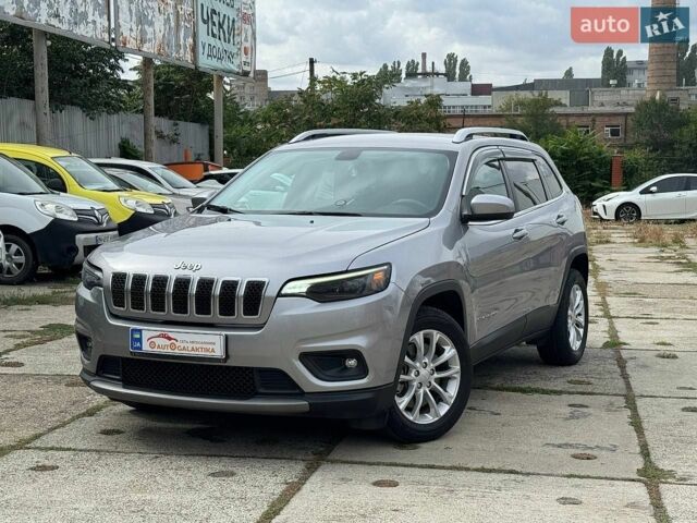 Сірий Джип Cherokee, об'ємом двигуна 2.36 л та пробігом 77 тис. км за 15700 $, фото 1 на Automoto.ua