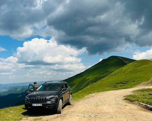 Сірий Джип Cherokee, об'ємом двигуна 3.24 л та пробігом 48 тис. км за 24999 $, фото 1 на Automoto.ua