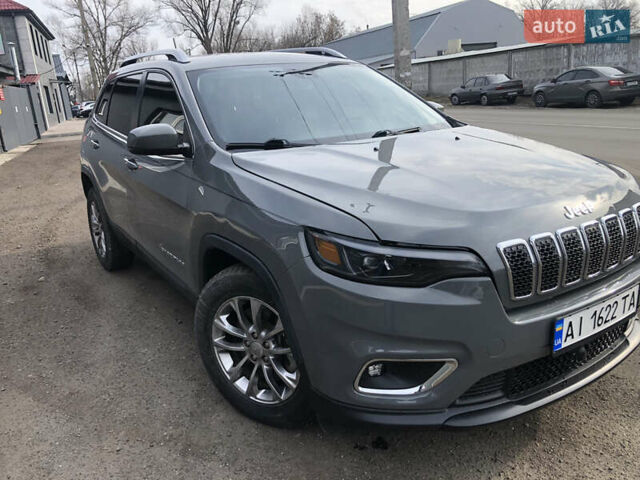Серый Джип Чероки, объемом двигателя 3.2 л и пробегом 108 тыс. км за 16700 $, фото 1 на Automoto.ua