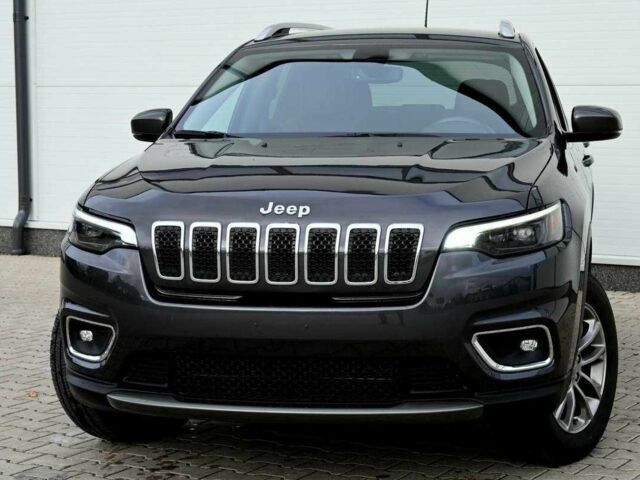 Серый Джип Чероки, объемом двигателя 2.4 л и пробегом 82 тыс. км за 10200 $, фото 1 на Automoto.ua