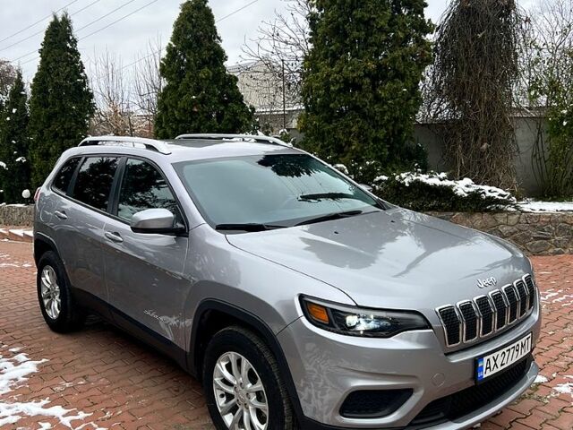 Сірий Джип Cherokee, об'ємом двигуна 2.4 л та пробігом 31 тис. км за 20400 $, фото 1 на Automoto.ua