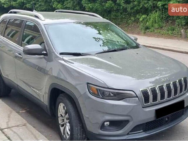 Серый Джип Чероки, объемом двигателя 2.4 л и пробегом 37 тыс. км за 21000 $, фото 1 на Automoto.ua