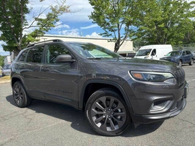 Сірий Джип Cherokee, об'ємом двигуна 3.2 л та пробігом 34 тис. км за 15200 $, фото 1 на Automoto.ua