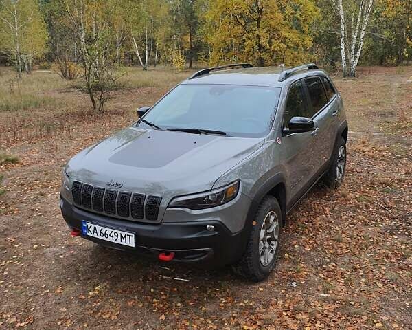 Серый Джип Чероки, объемом двигателя 3.24 л и пробегом 37 тыс. км за 25700 $, фото 1 на Automoto.ua
