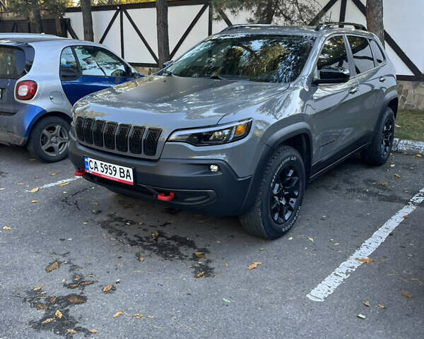 Серый Джип Чероки, объемом двигателя 3.24 л и пробегом 114 тыс. км за 23700 $, фото 1 на Automoto.ua