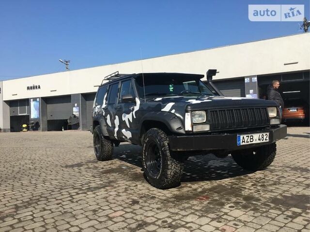 Сірий Джип Cherokee, об'ємом двигуна 4 л та пробігом 220 тис. км за 5000 $, фото 1 на Automoto.ua