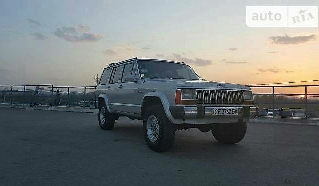 Сірий Джип Cherokee, об'ємом двигуна 2.1 л та пробігом 300 тис. км за 7300 $, фото 1 на Automoto.ua