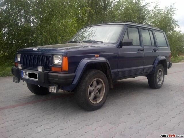 Синій Джип Cherokee, об'ємом двигуна 2.5 л та пробігом 300 тис. км за 2400 $, фото 1 на Automoto.ua