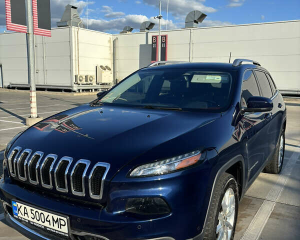 Джип Чероки 2015 в Киеве на Automoto.ua Синий Джип Чероки, объемом двигателя 2.36 л и пробегом 275 тыс. км за 13499 $, фото 1 на Automoto.ua