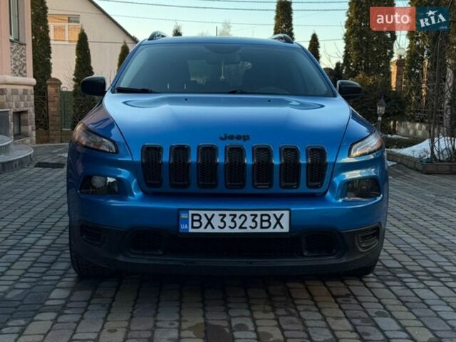 Синий Джип Чероки, объемом двигателя 2.36 л и пробегом 90 тыс. км за 12900 $, фото 1 на Automoto.ua