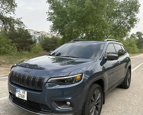 Синій Джип Cherokee, об'ємом двигуна 3.24 л та пробігом 27 тис. км за 21900 $, фото 1 на Automoto.ua