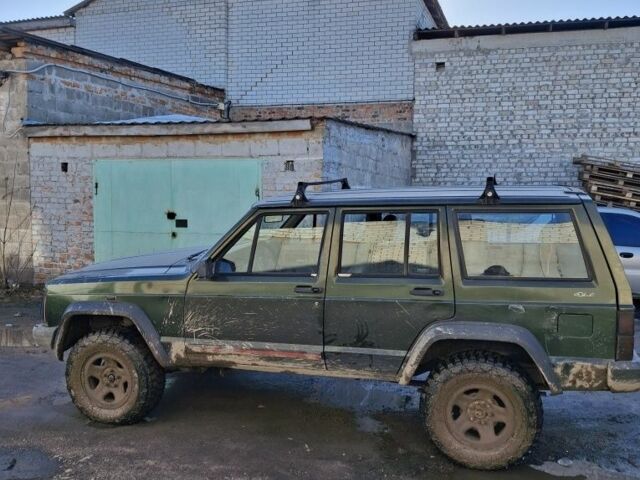 Зелений Джип Cherokee, об'ємом двигуна 2.5 л та пробігом 333 тис. км за 2850 $, фото 1 на Automoto.ua