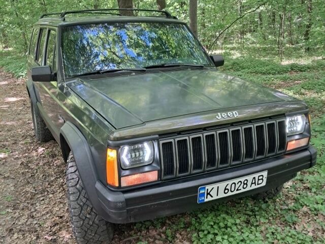 Зелений Джип Cherokee, об'ємом двигуна 4 л та пробігом 167 тис. км за 7528 $, фото 1 на Automoto.ua