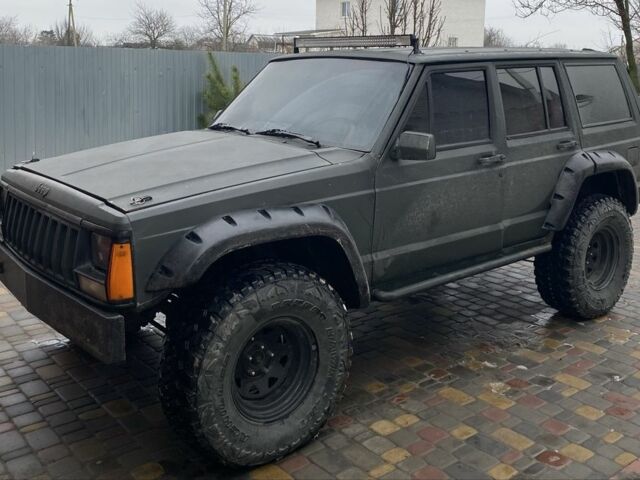 Зеленый Джип Чероки, объемом двигателя 4 л и пробегом 390 тыс. км за 6500 $, фото 1 на Automoto.ua