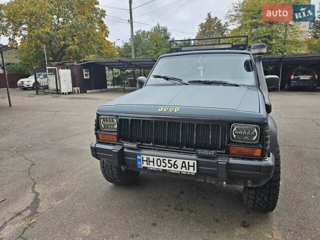 Джип Чероки 1995 в Одессе на Automoto.ua Зеленый Джип Чероки, объемом двигателя 2.5 л и пробегом 220 тыс. км за 6300 $, фото 1 на Automoto.ua